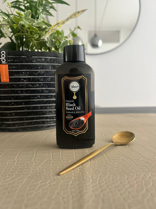 🌿 Elke dag een theelepel zwarte zaadolie – jouw natuurlijke boost van binnenuit